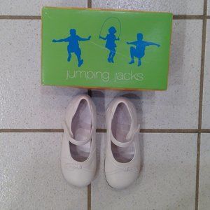NIB Toddler Girls Jumping Jacks White Shoes 8
